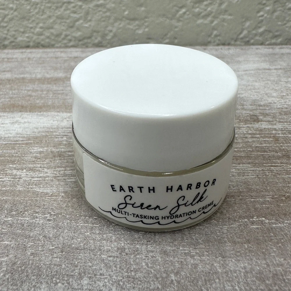 $5‎ 🌙 Earth Harbor Siren Silk Multi-tasking Hydration Creme New